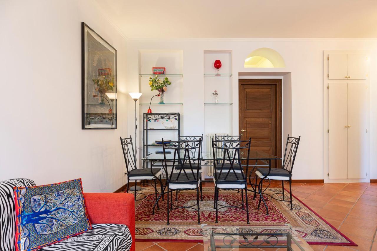 Dolfin - Nel Centro Di Stresa - By Impero House Apartment Luaran gambar
